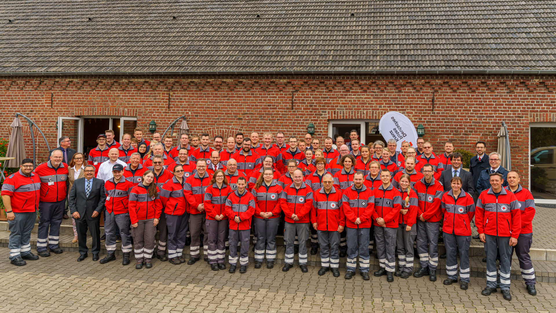 Verleihung Der Feuerwehr- Und Katastrophenschutz-Einsatzmedaille Des ...