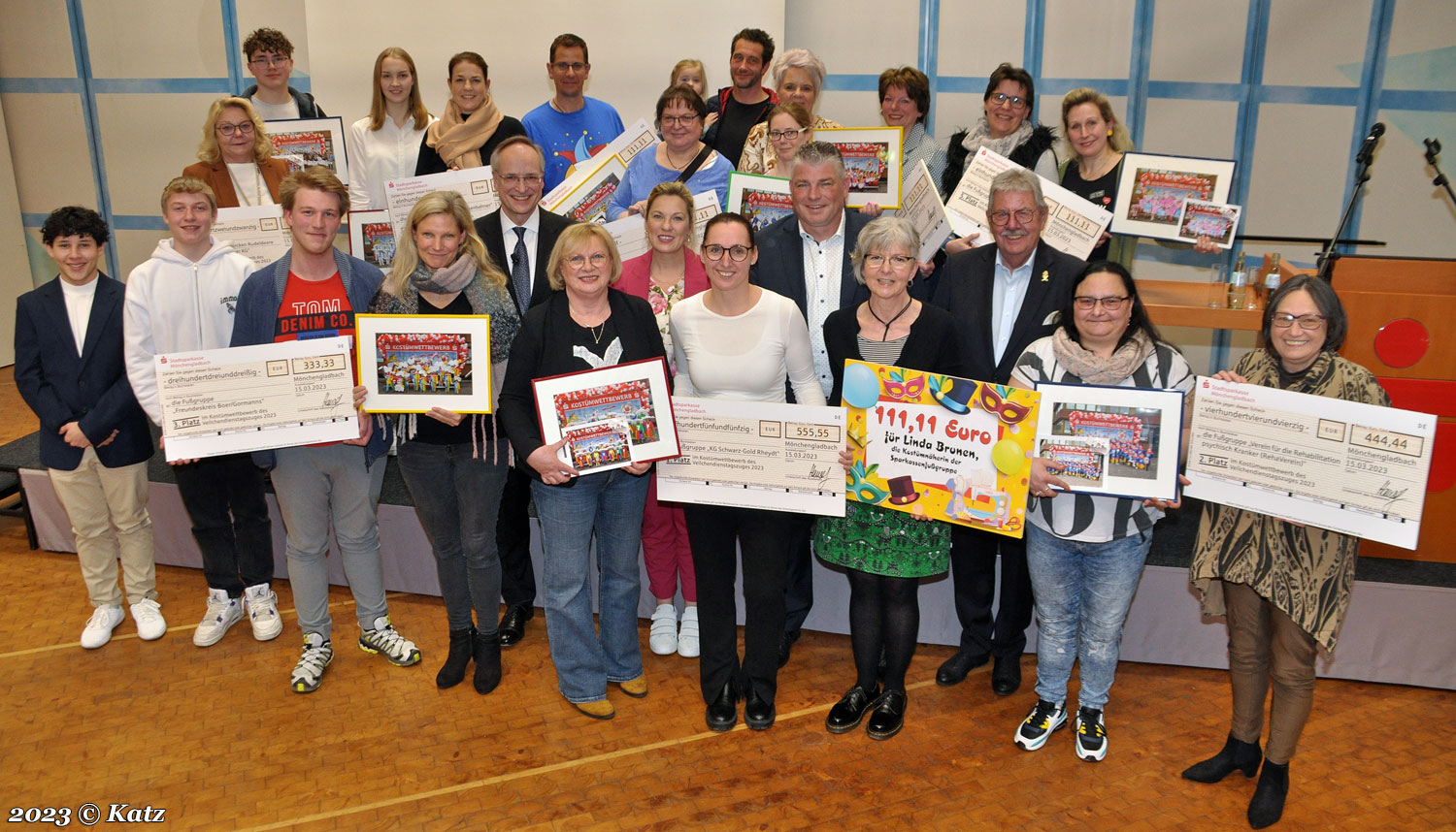 Die schönsten Fußgruppen des Veilchendienstagszuges (VDZ) prämiert 071_Foto Katz