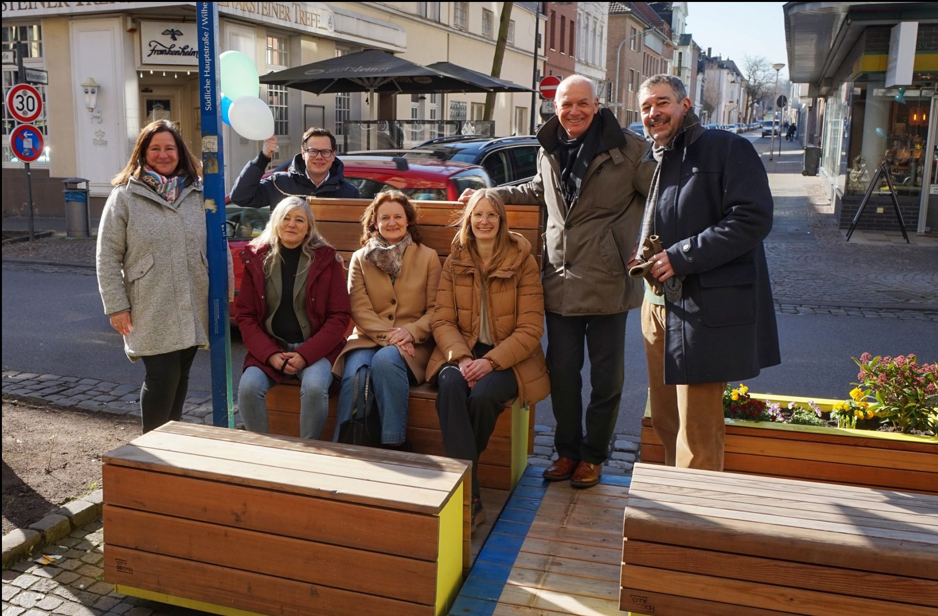 Stadtexperiment: Stadt-Terrassen eröffnet 2023-03-02-0115-FOTO-eroeffnung-stadt-terrassen_01_dmai