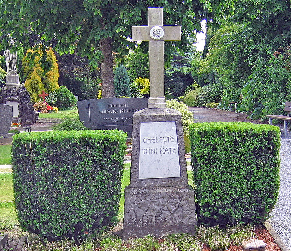 Kontrolle der Grabmale auf städtischen Friedhöfen Friedhof_Katz-Wanlo