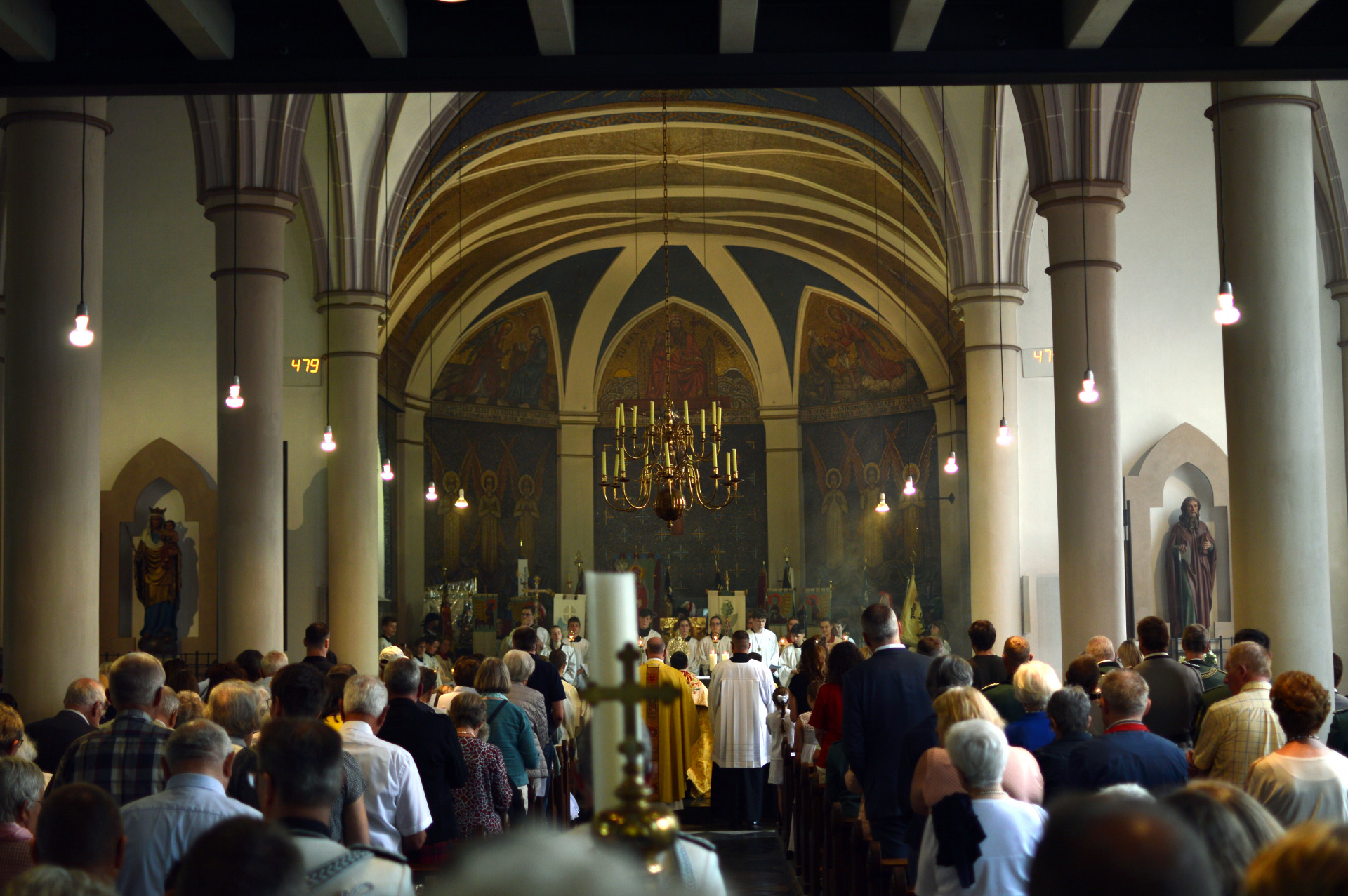 St. Remigius feierte Fronleichnam in Helenabrunn DSC_0447