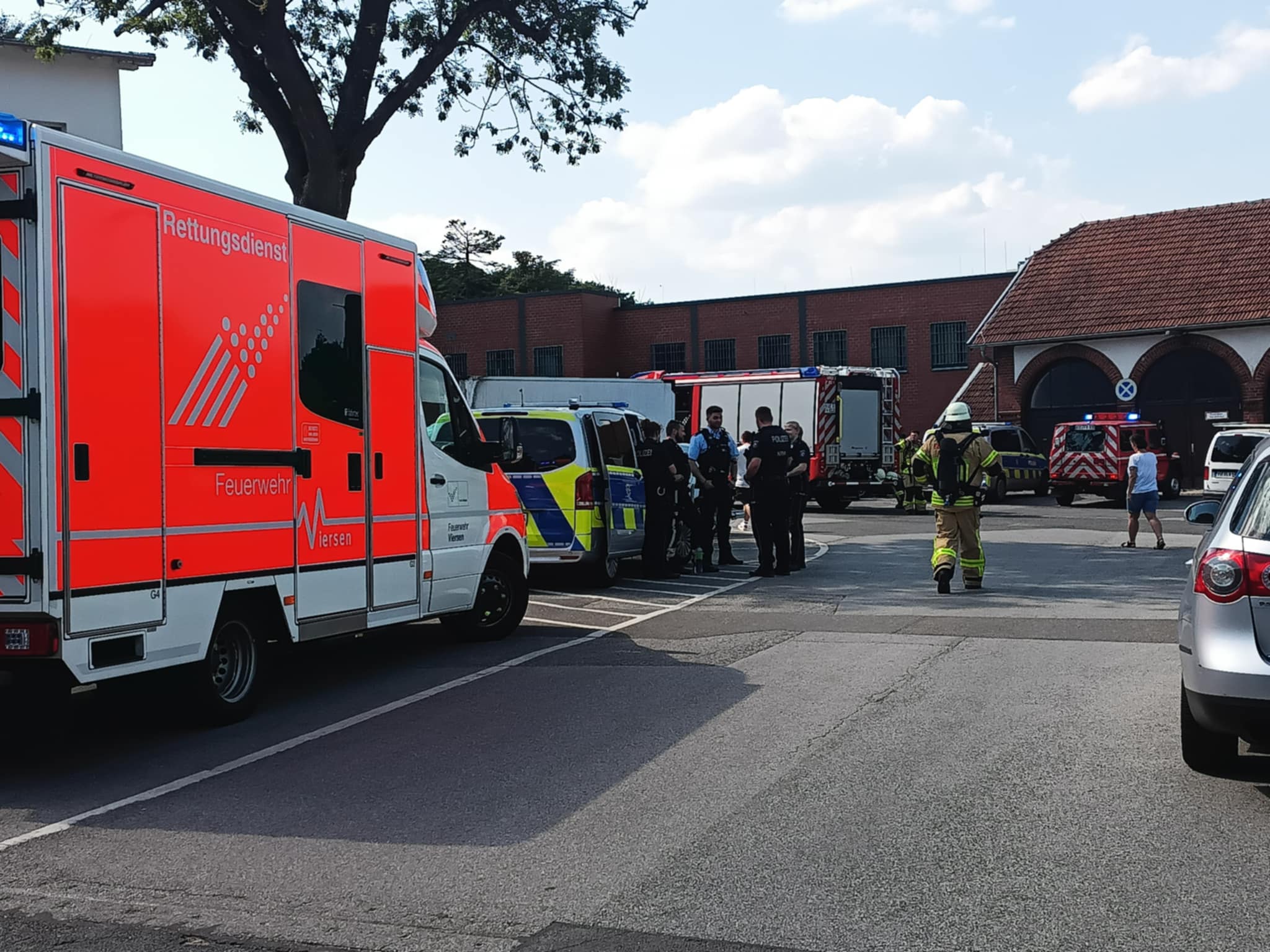 916ccab6-8193-4ab4-806f-e2f39c9b29d1