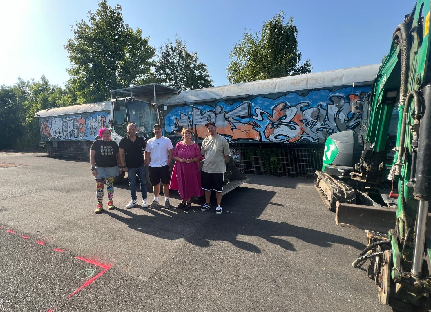 Baustart der neuen Skateanlage in Anrath am Bahnhof Gruppe auf SKatebaustelle