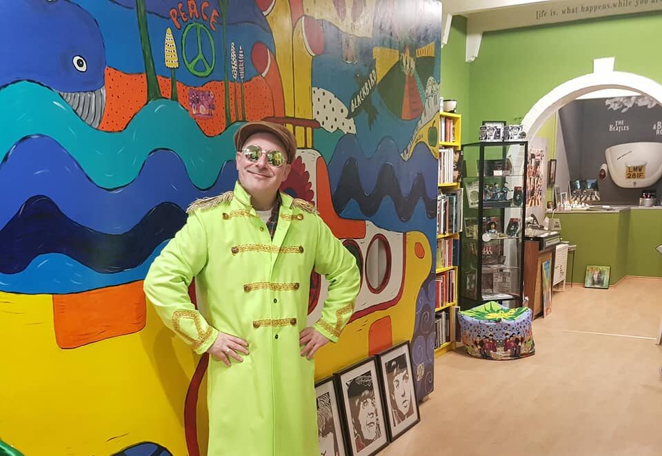 Hutkonzert mit Sascha Gutzeit in Dülken in der Beatles Gallery sascha in der Gallery