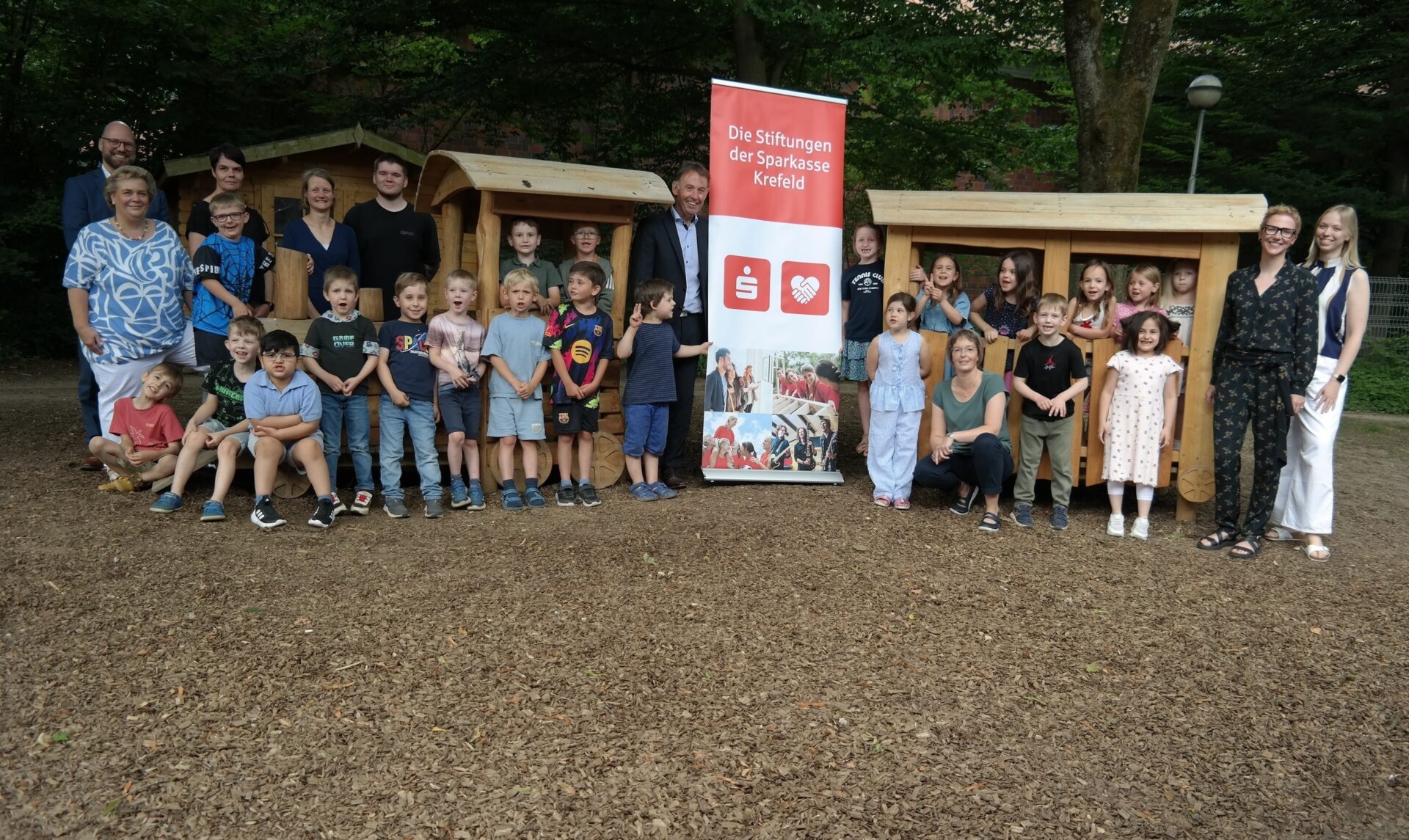 Ein Zug für den Süchtelner Bewegungskindergarten Heidweg SAMSUNG CSC