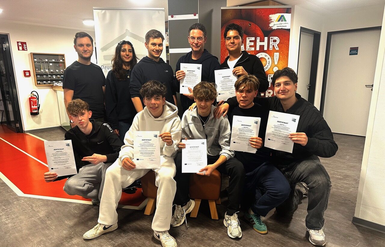 25-11-06 17-31-02 2256